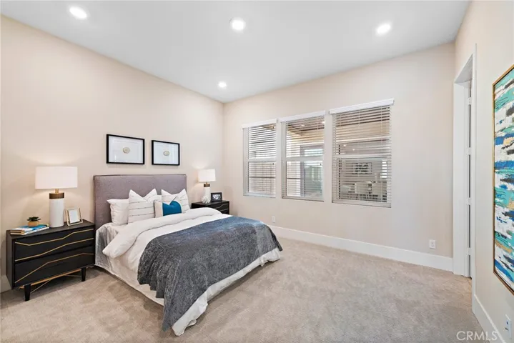 59 Cetus, Irvine, California 92618