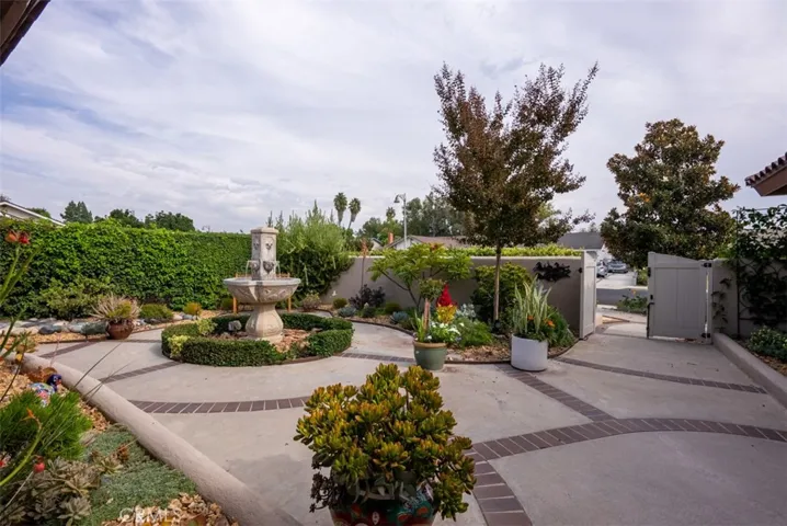 26191 Avenida Deseo, Mission Viejo, California 92691