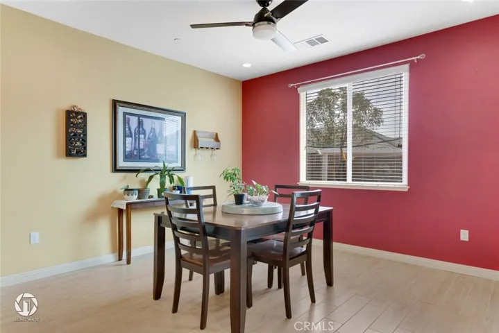 14837 Blue Stream Avenue, Bakersfield, California 93314