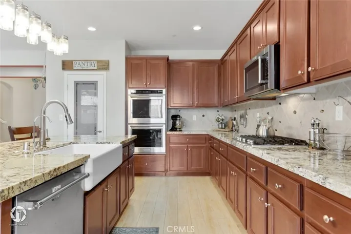 14837 Blue Stream Avenue, Bakersfield, California 93314