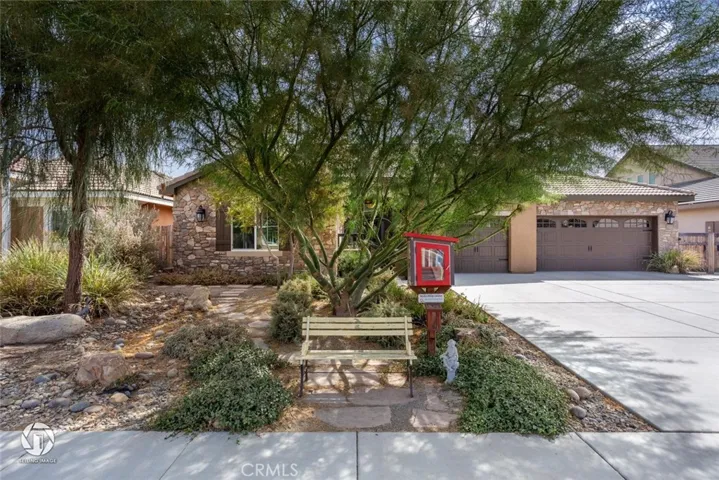 14837 Blue Stream Avenue, Bakersfield, California 93314