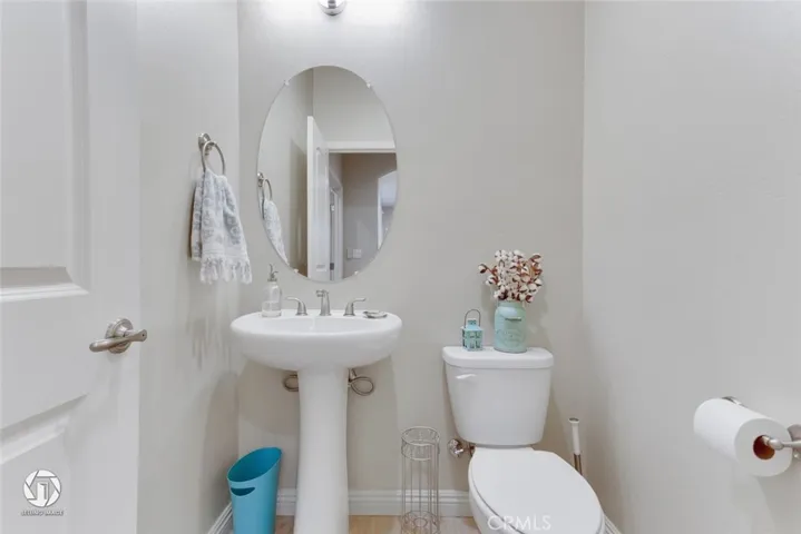 14837 Blue Stream Avenue, Bakersfield, California 93314