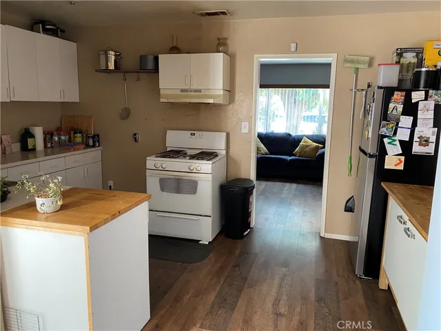 2743 N Lugo Avenue, San Bernardino, California 92404