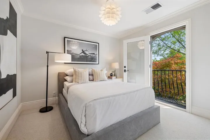 , Menlo Park, California 94025