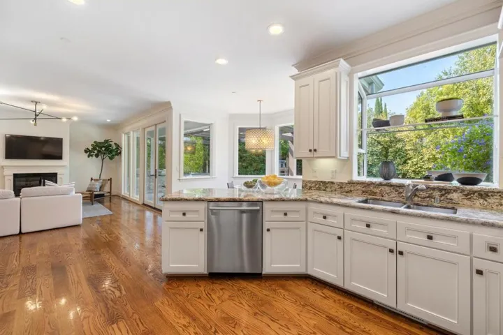 , Menlo Park, California 94025