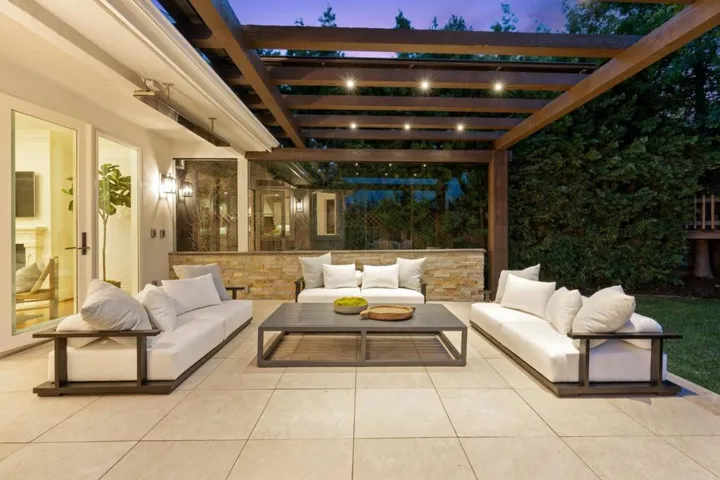 , Menlo Park, California 94025