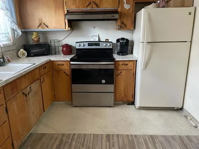 , Los Altos, California 94024