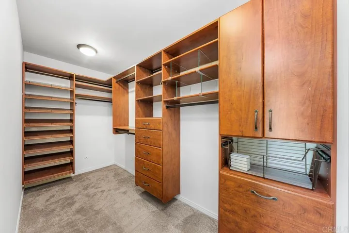 522 Burgasia Pathway, El Cajon, California 92019