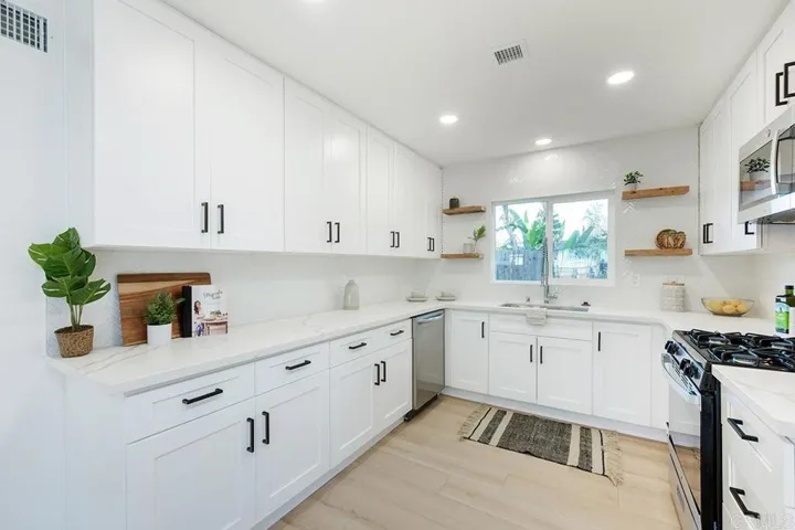 8715 Potrero Street, San Diego, California 92114