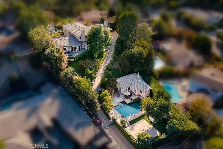 4991 Brewster Drive, Tarzana, California 91356