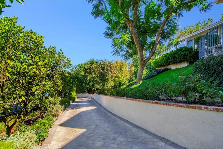 4991 Brewster Drive, Tarzana, California 91356