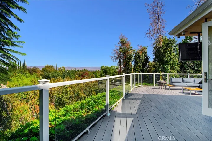4991 Brewster Drive, Tarzana, California 91356