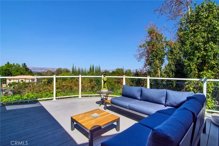 4991 Brewster Drive, Tarzana, California 91356