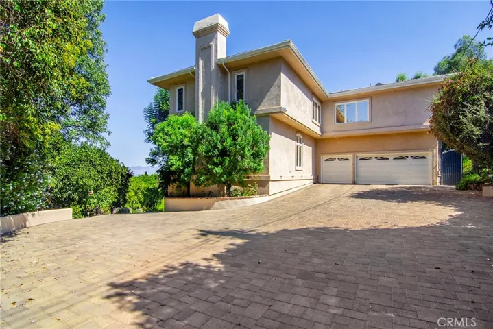 4991 Brewster Drive, Tarzana, California 91356