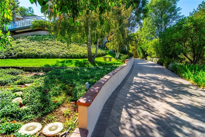 4991 Brewster Drive, Tarzana, California 91356