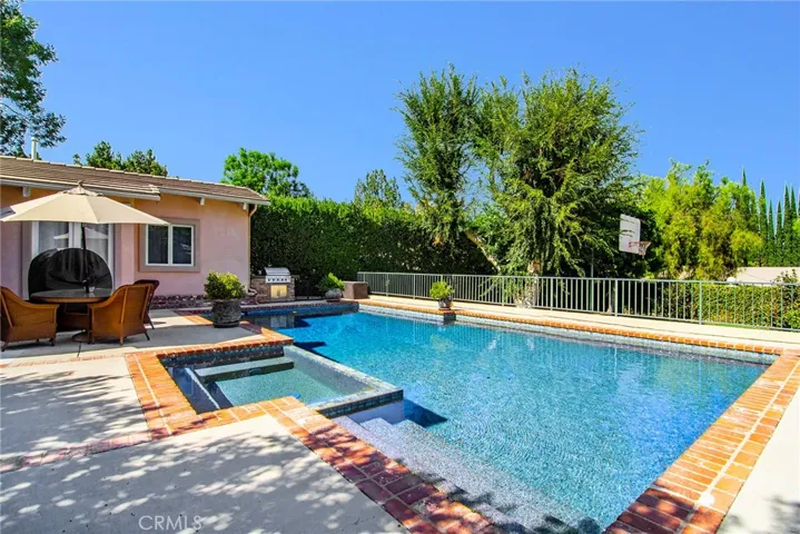 4991 Brewster Drive, Tarzana, California 91356