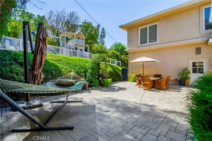 4991 Brewster Drive, Tarzana, California 91356