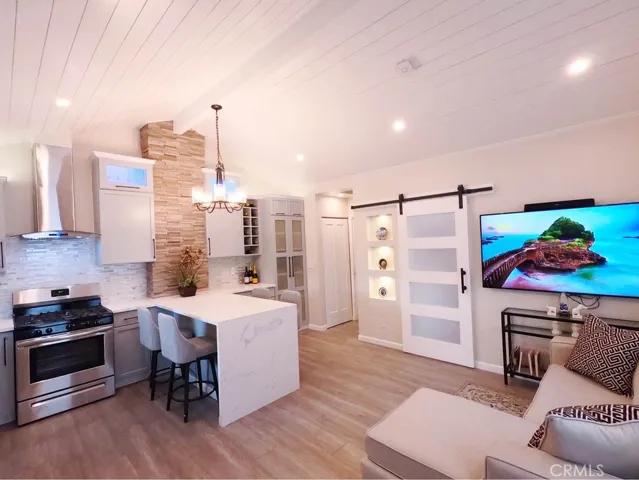 7302 Ponce Avenue, West Hills, California 91307
