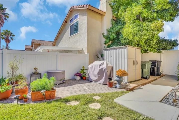 6577 Sonoma Avenue, Fontana, California 92336