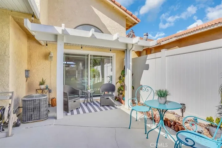 6577 Sonoma Avenue, Fontana, California 92336