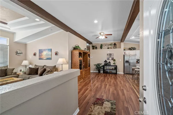 15455 Glenoaks Boulevard 513, Sylmar, California 91342