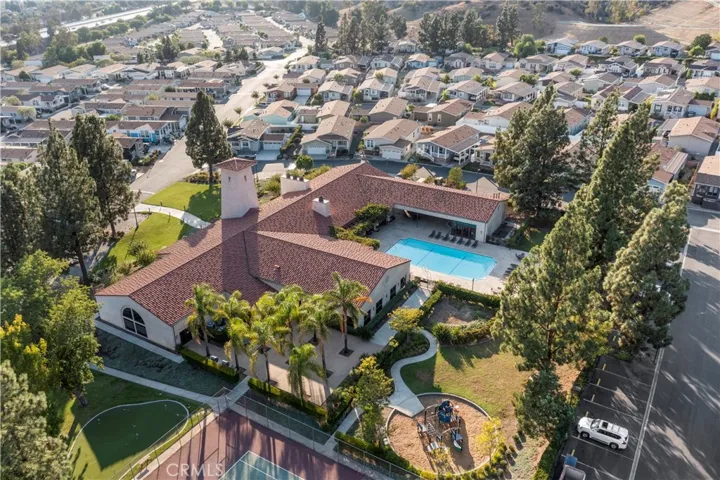15455 Glenoaks Boulevard 513, Sylmar, California 91342