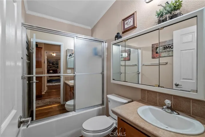 15455 Glenoaks Boulevard 513, Sylmar, California 91342