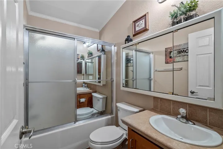 15455 Glenoaks Boulevard 513, Sylmar, California 91342