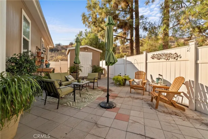 15455 Glenoaks Boulevard 513, Sylmar, California 91342