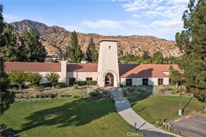 15455 Glenoaks Boulevard 513, Sylmar, California 91342