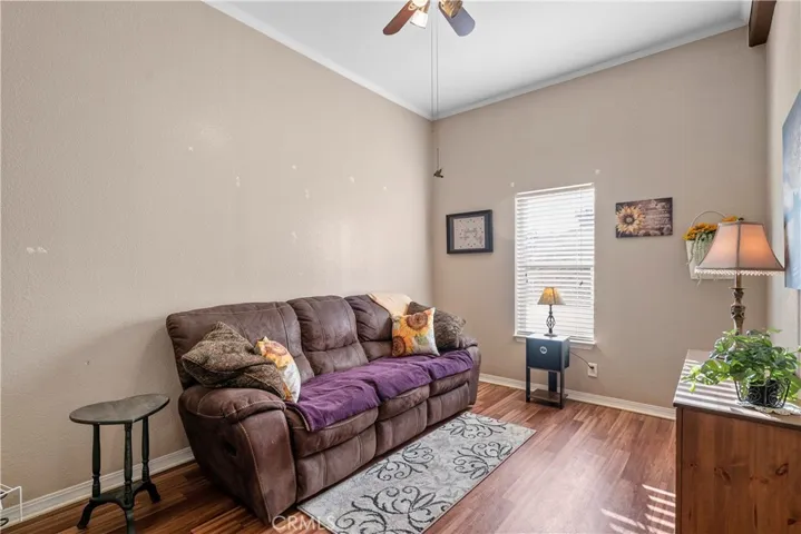15455 Glenoaks Boulevard 513, Sylmar, California 91342