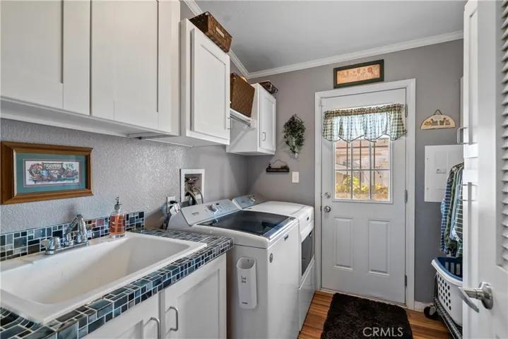 15455 Glenoaks Boulevard 513, Sylmar, California 91342