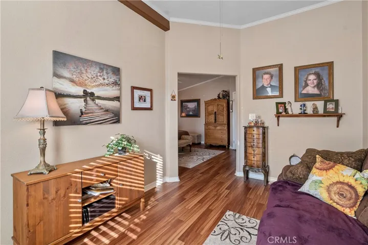 15455 Glenoaks Boulevard 513, Sylmar, California 91342