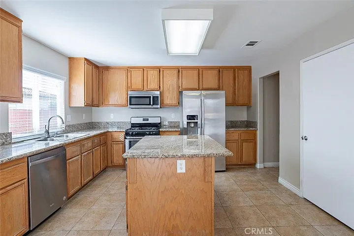 4485 Oak Tree Way, Hemet, California 92545