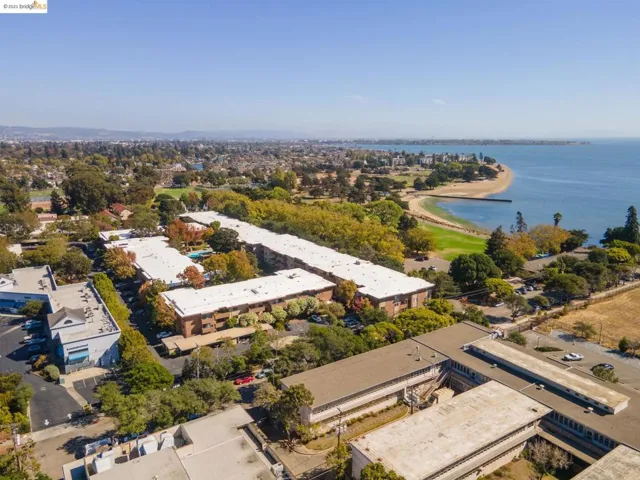 1333 Webster St. A103, Alameda, California 94501-3841