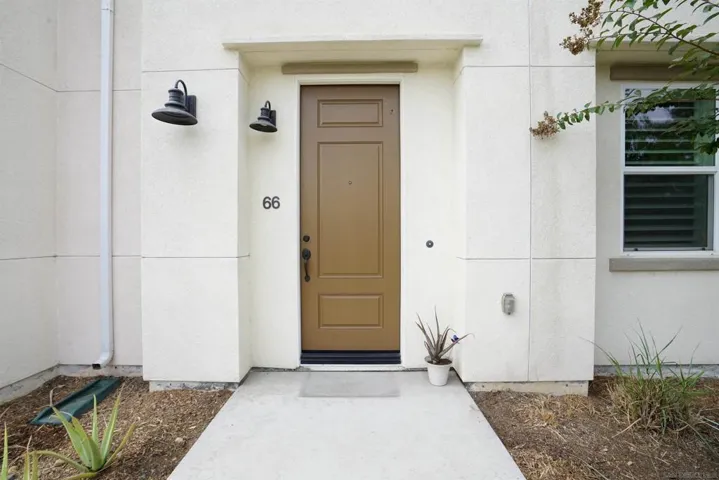 5140 Calle Sand Arch 66, San Diego, California 92154
