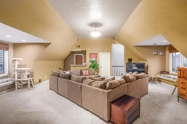 7359 Alicante Rd, Carlsbad, California 92009