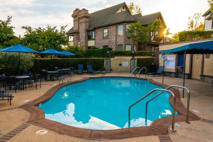 7359 Alicante Rd, Carlsbad, California 92009