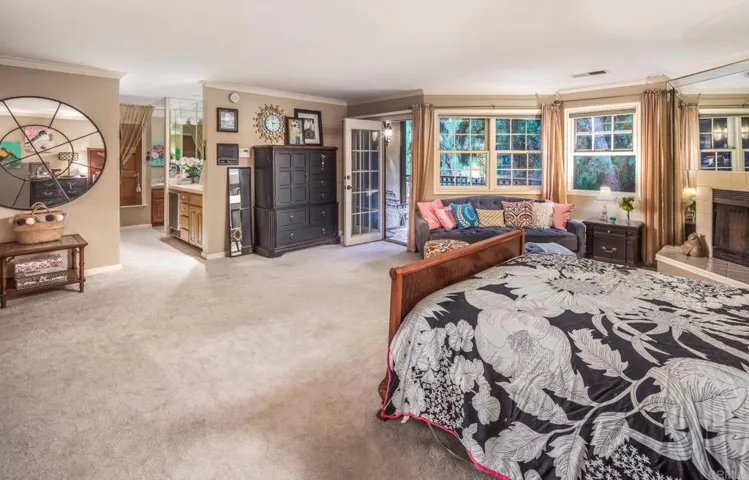 7359 Alicante Rd, Carlsbad, California 92009