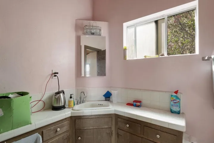 10101 Sierra Vista Ave, La Mesa, California 91941