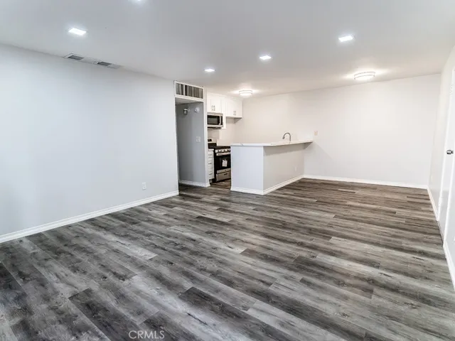 8601 International Ave 157, Canoga Park, California 91304
