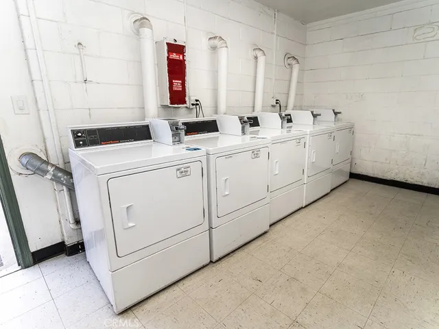 8601 International Ave 157, Canoga Park, California 91304