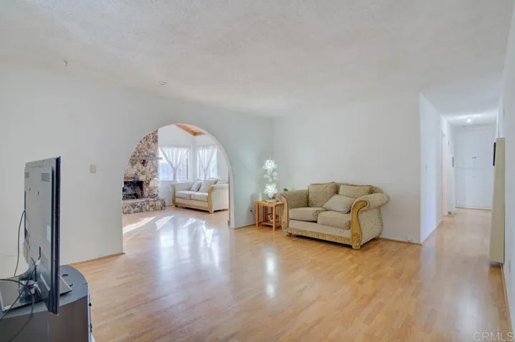 7009 Windward Street, San Diego, California 92114