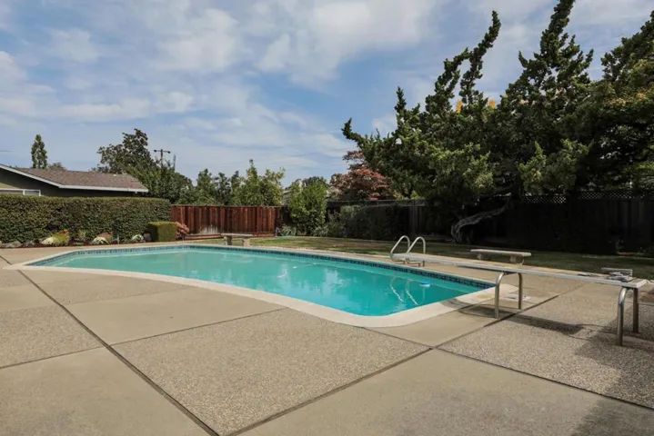 , Mountain View, California 94040