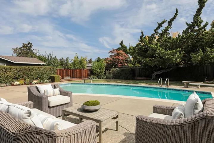 , Mountain View, California 94040