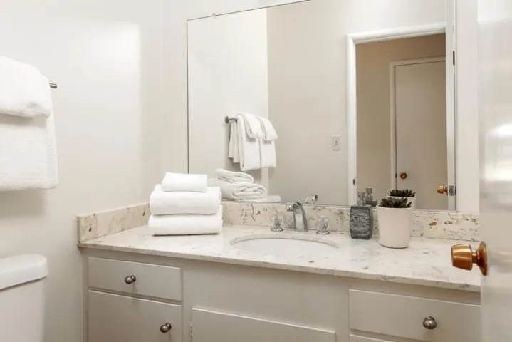 , Mountain View, California 94040