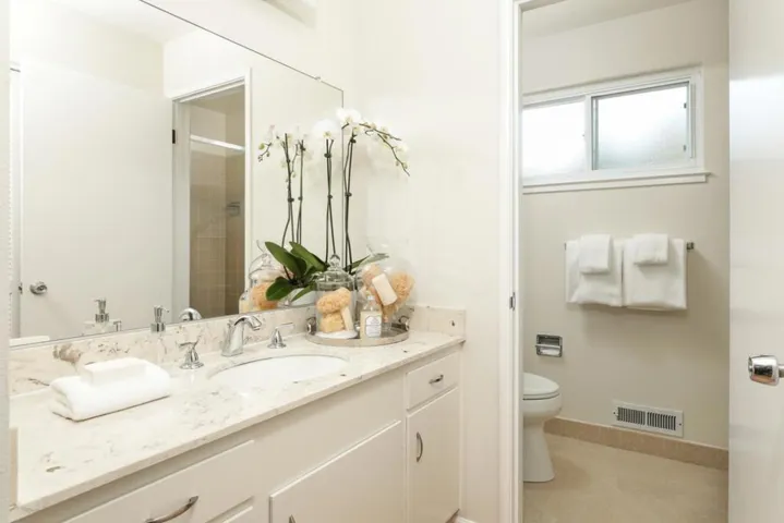 , Mountain View, California 94040