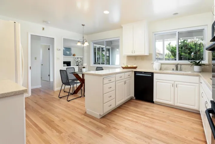 , Mountain View, California 94040