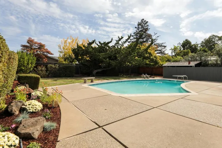 , Mountain View, California 94040