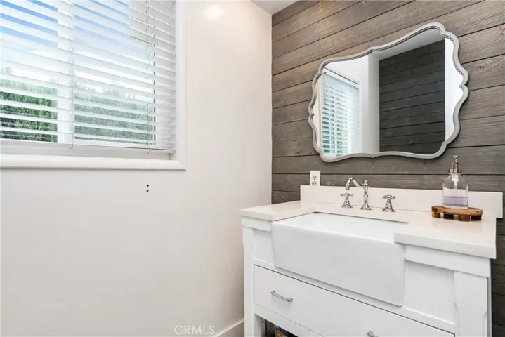 Remodeled Full Bathroom
